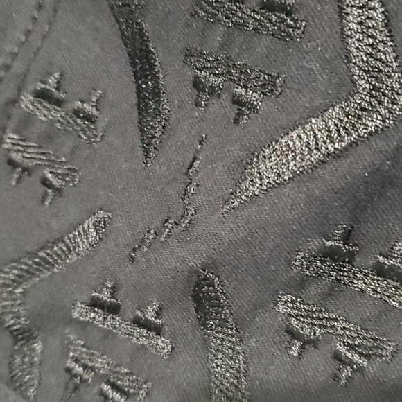 H&M pants womens size 8 black embroidered front flexible pliable comfy H&M - Picture 13 of 13